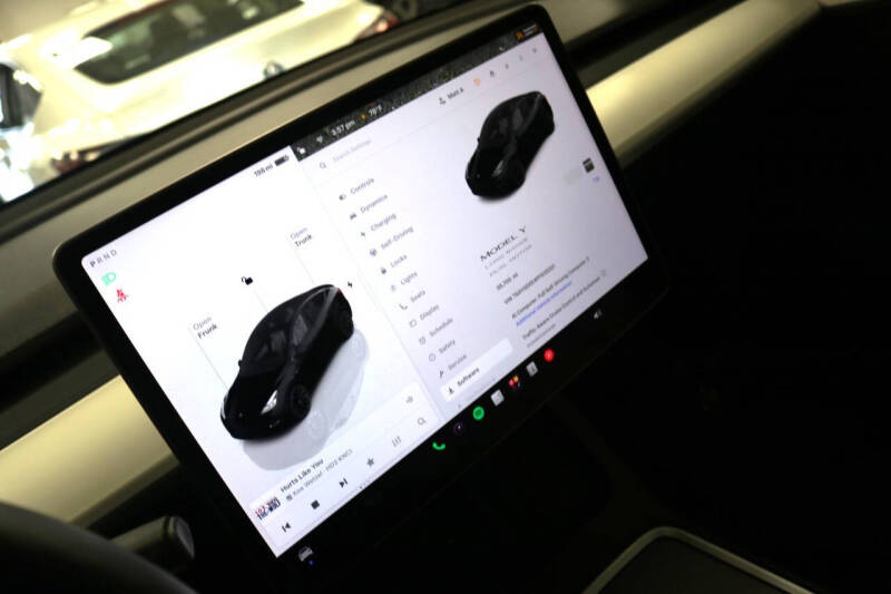 2023 Tesla Model Y Long Range