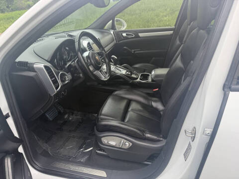 2016 Porsche Cayenne S