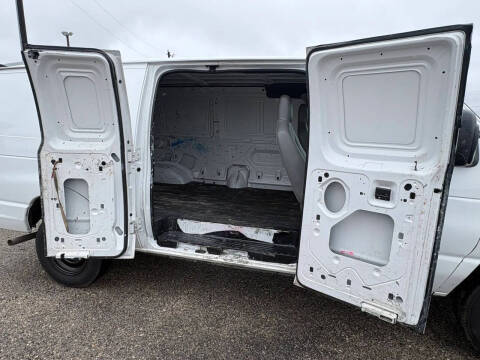 2011 Ford E-Series E-150