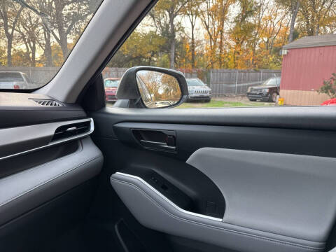 2021 Toyota Highlander Hybrid LE