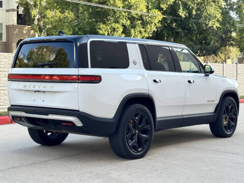 2022 Rivian R1S Launch Edition