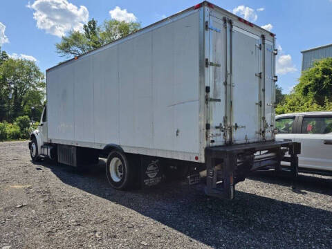 2014 Freightliner M2 106