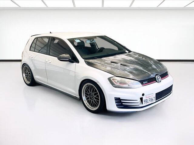 2017 Volkswagen Golf GTI S