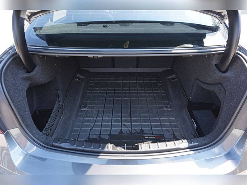 2018 BMW 3 Series 330i