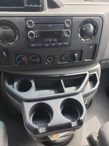 2009 Ford E-Series E-150