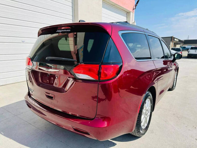 2021 Chrysler Voyager LXi
