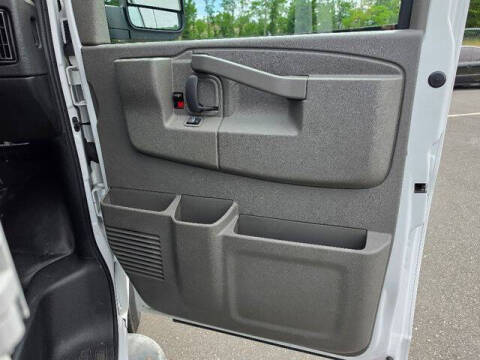 2024 GMC Savana 2500