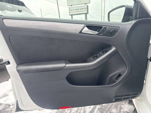 2016 Volkswagen Jetta 1.8T Sport