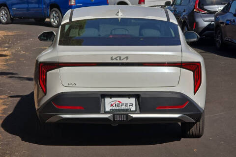 2025 Kia K4 EX