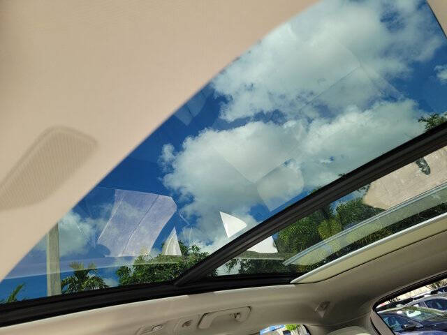 2024 Volvo XC60 B5 Core Dark Theme