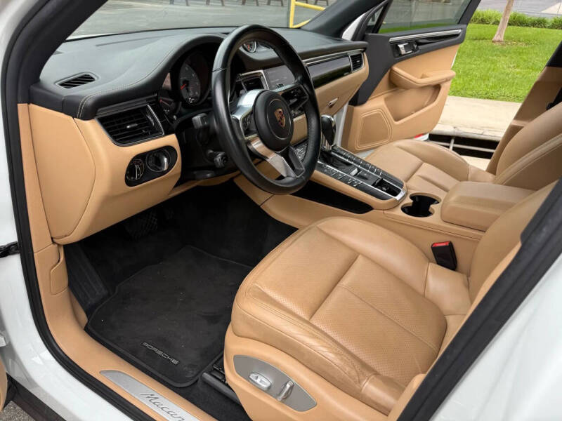 2017 Porsche Macan S