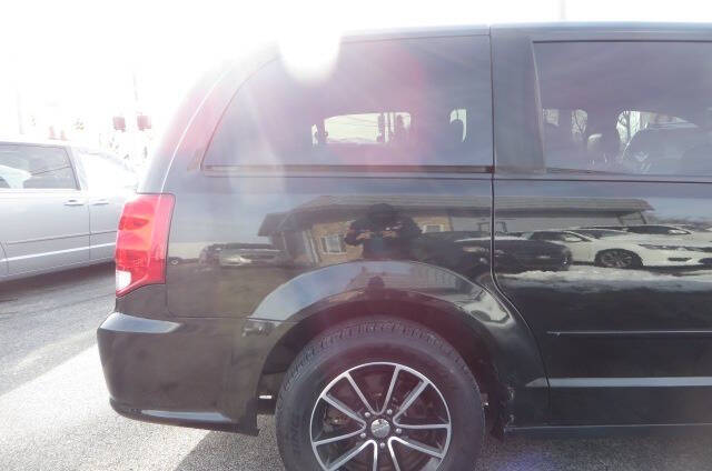 2015 Dodge Grand Caravan SXT Plus