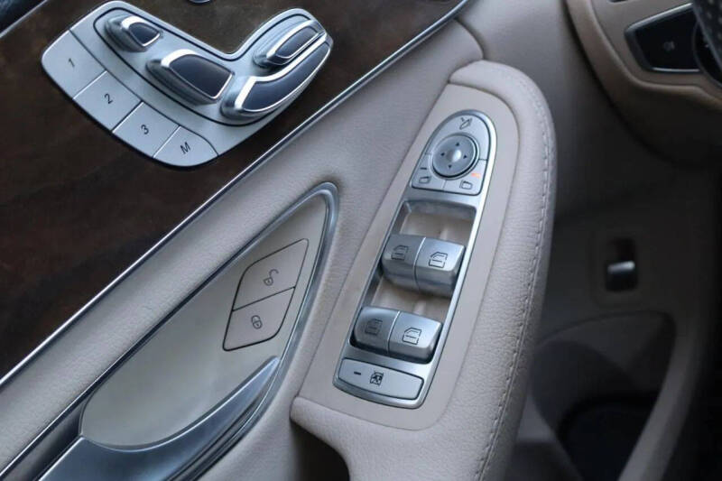 2017 Mercedes-Benz C-Class