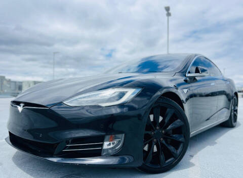 2017 Tesla Model S 90D