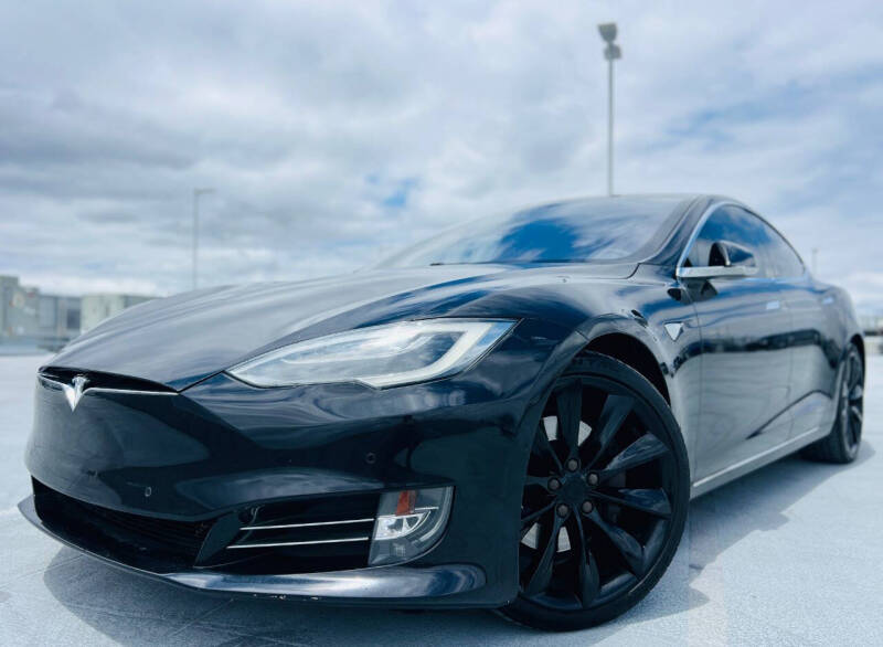 2017 Tesla Model S 90D