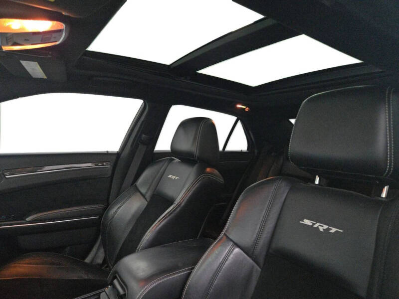 2012 Chrysler 300 SRT8