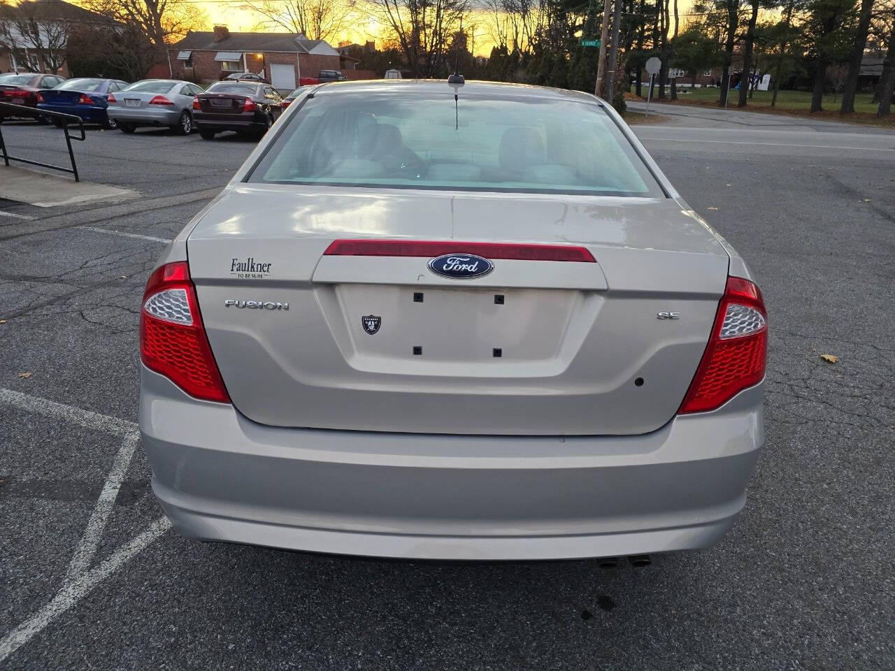 2010 Ford Fusion for sale at QUEENSGATE AUTO SALES in York, PA