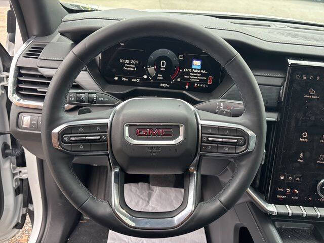 2024 GMC Acadia Elevation