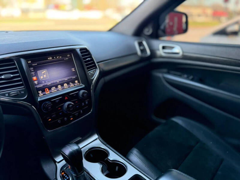 2017 Jeep Grand Cherokee Altitude