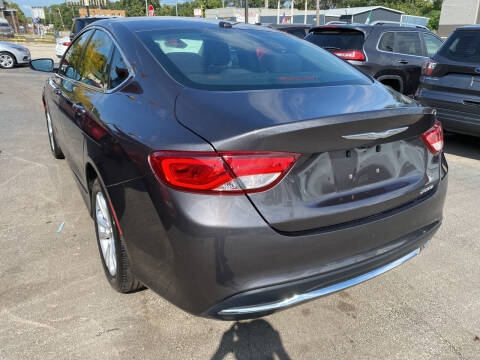 2015 Chrysler 200 Limited
