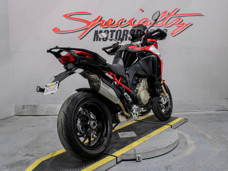 2023 Ducati Multistrada V4 Pike Peak