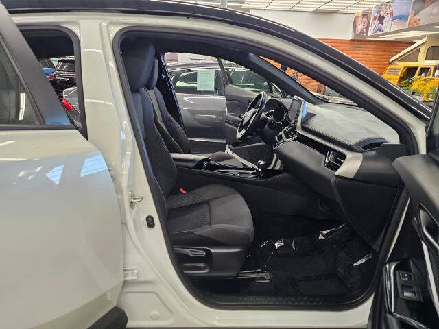 2021 Toyota C-HR LE