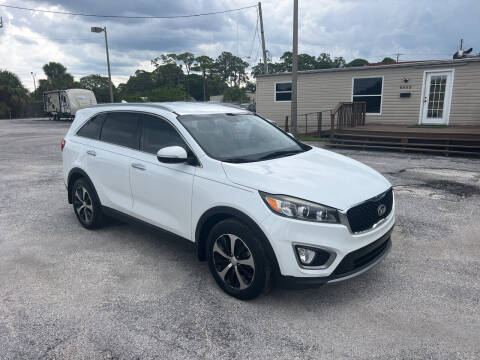 2017 Kia Sorento for sale at Friendly Finance Auto Sales in Port Richey FL