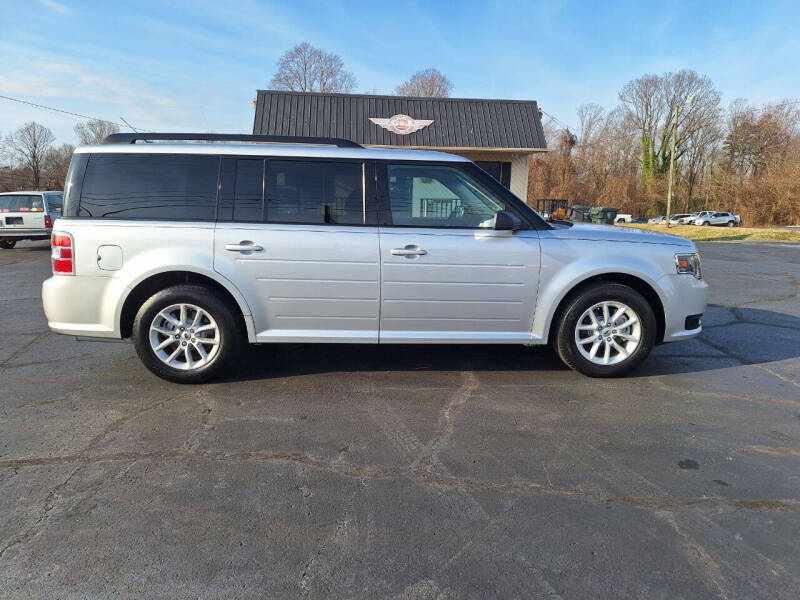 2014 Ford Flex for sale at G AND J MOTORS in Elkin NC