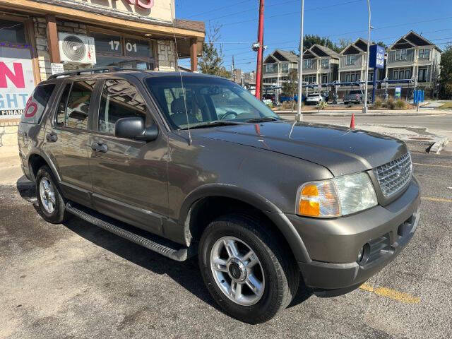 2003 Ford Explorer XLT's photo