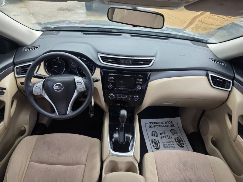 2016 Nissan Rogue SV