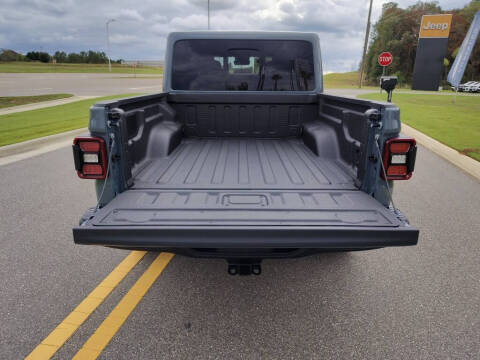 2025 Jeep Gladiator Mojave X