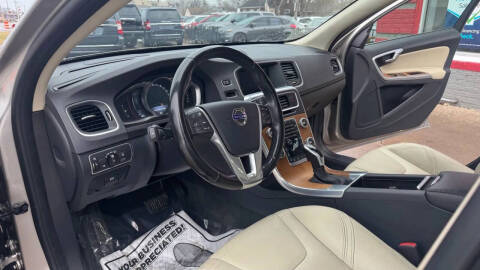 2016 Volvo S60 T5 Inscription Platinum