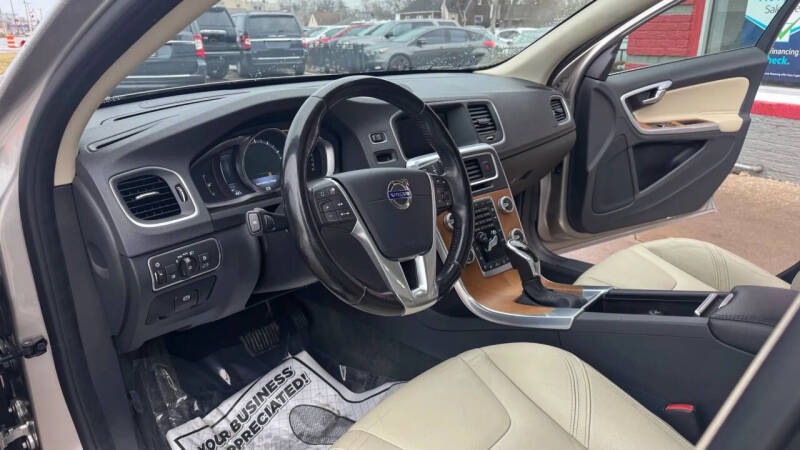 2016 Volvo S60 T5 Inscription Platinum