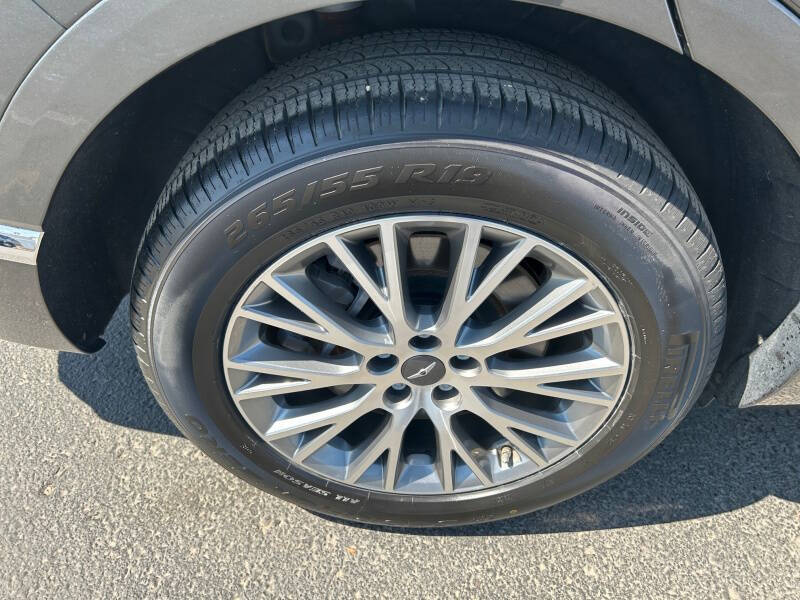 2024 Genesis GV80 2.5T