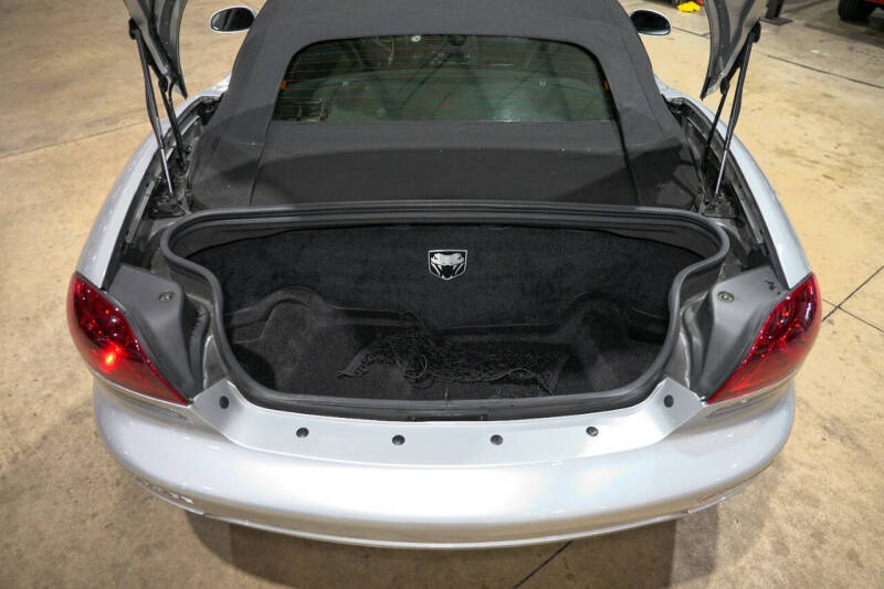 2004 Dodge Viper SRT-10