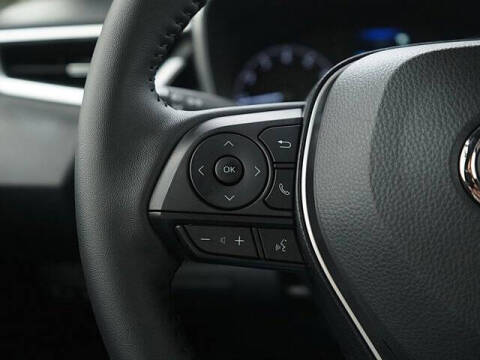 2025 Toyota Corolla Hatchback SE