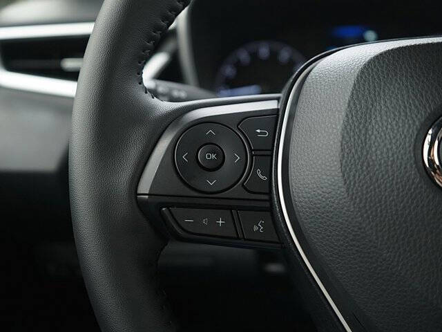 2025 Toyota Corolla Hatchback SE