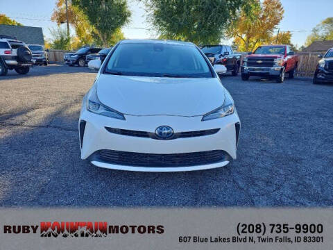 2019 Toyota Prius LE
