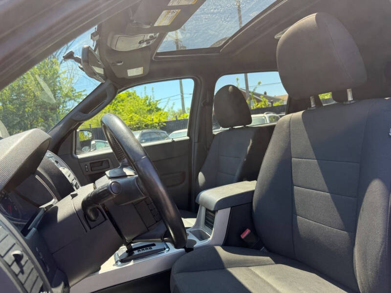 2011 Ford Escape XLT