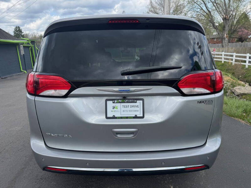 2018 Chrysler Pacifica Touring Plus