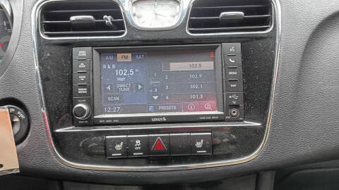 2011 Chrysler 200 Limited