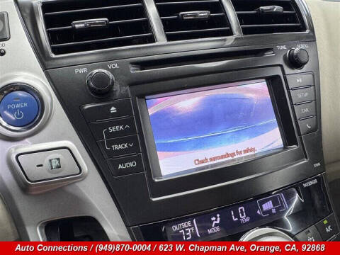 2014 Toyota Prius v Two