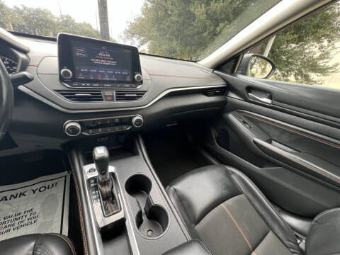 2021 Nissan Altima 2.5 SR