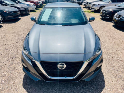 2019 Nissan Altima for sale at Good Auto Company LLC in Lubbock TX