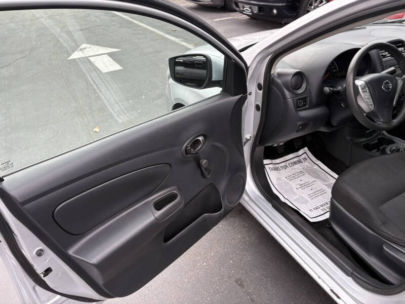 2017 Nissan Versa 1.6 S