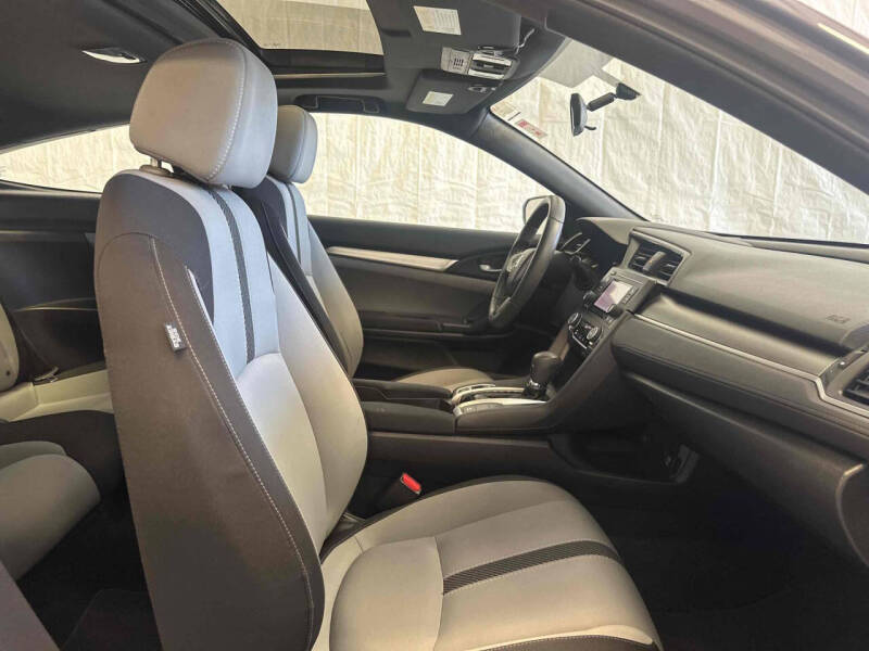 2017 Honda Civic LX-P