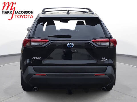 2020 Toyota RAV4 Hybrid LE