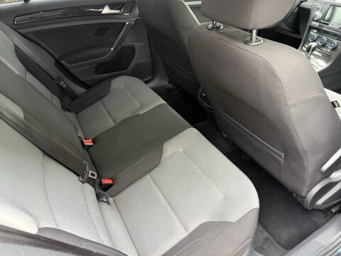 2016 Volkswagen e-Golf SE