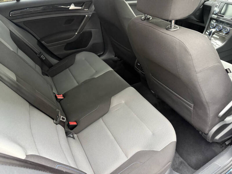 2016 Volkswagen e-Golf SE