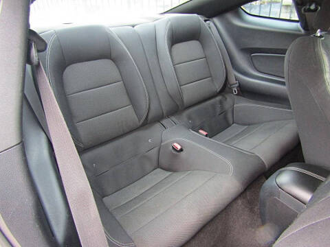 2015 Ford Mustang V6